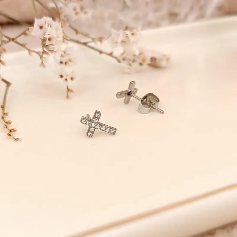 Aros Cruz con Piedritas ✝️
