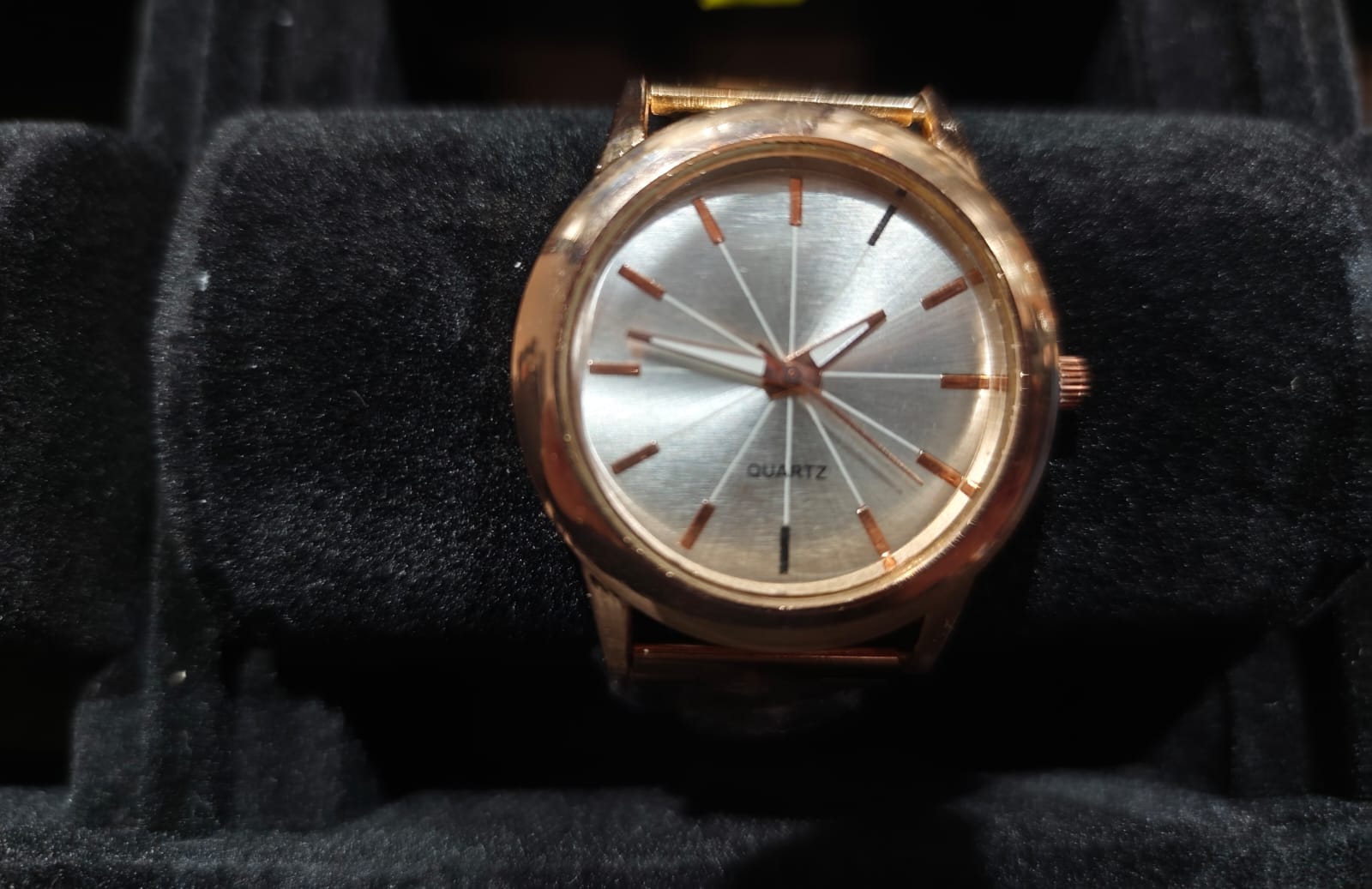 Reloj Dafne Dial Plateado