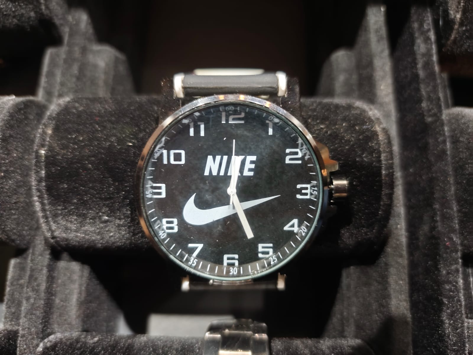 Reloj Deportivo Nike Unisex