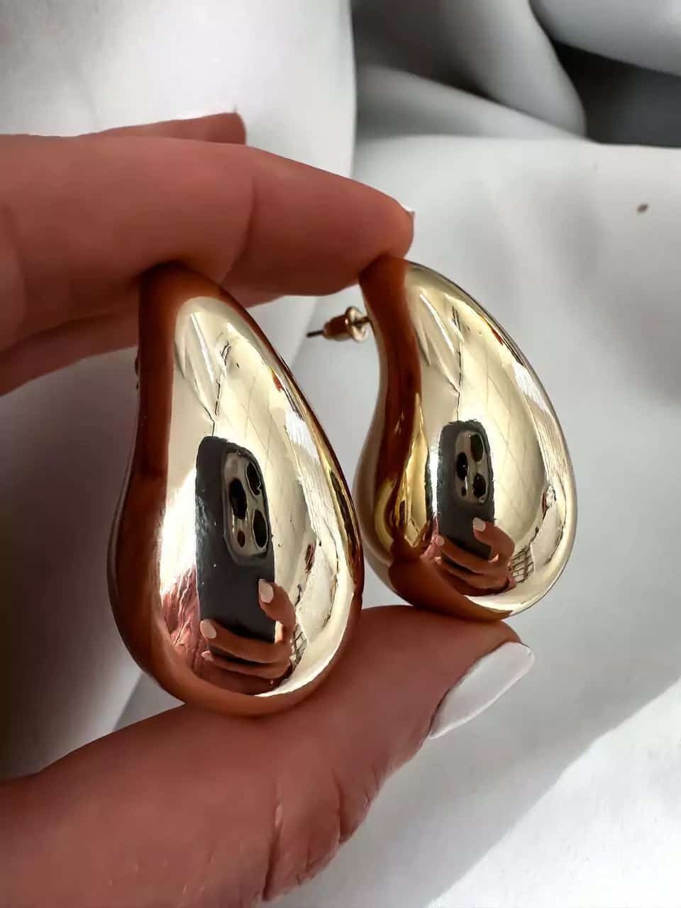 Aros Gota Dorada 4 cm ✨