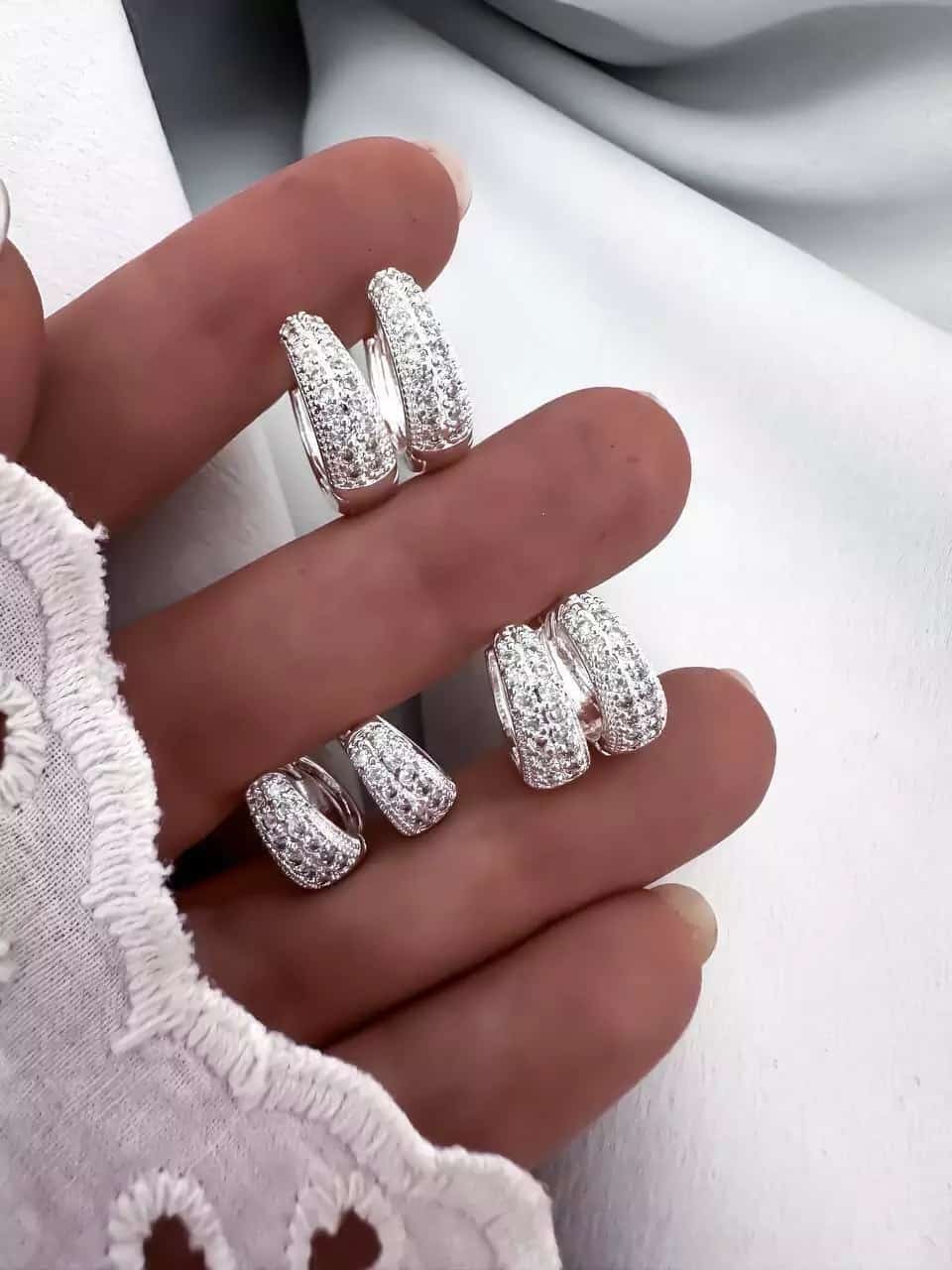 Argollas Cubanas c/cubics y cierre Click ✨