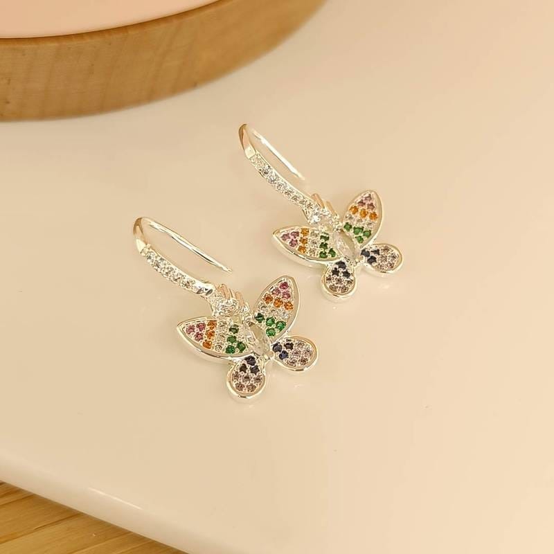 Aros Mariposa Colorida 🦋 Greta + Piedritas Blancas