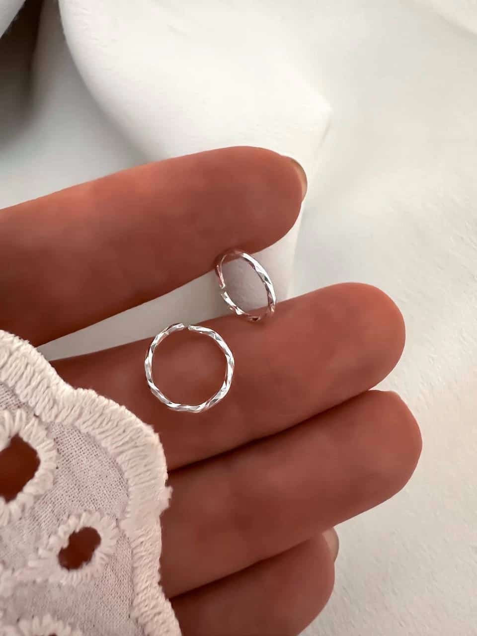 Argolla Elsa 1 cm (sin cierre) ✨ P/Nariz
