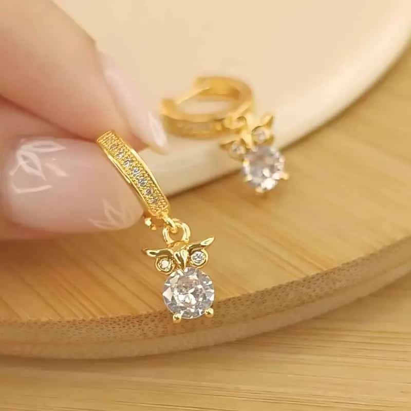 Argollas Premium Doradas + Dije 🦉 Blanco
